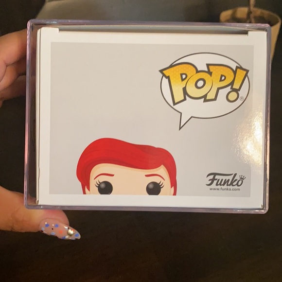 Funko POP! Disney Princess Ariel - Picture 7 of 8